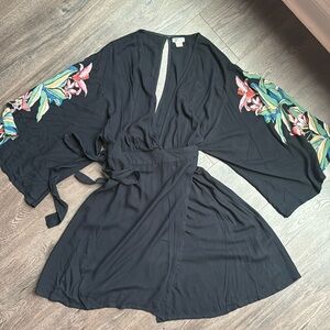 Billabong Beach Summer Swim Coverup Black Floral Size Medium EUC